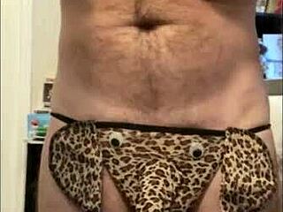 Some homemade video content with an average dick and juicy pussy