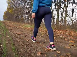 Milf's tempting ass struts in tight leggings