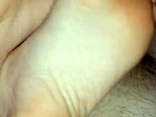 Homemade bare footjob ends in huge cumshot