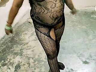 desi indian girl gets wild with local boys
