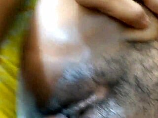 Mumbai College Girl Gets Naughty with Her Teacher in Bed