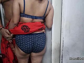 Desi Bhabhi Fucked Hard in Saree, What a Show!