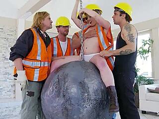Man, wreckin’ ball parody sex with skinny Miley May!