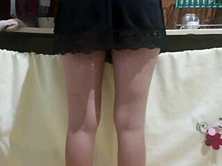 I hired this maid, man, she's hotter in person, those tight shorts killin’ me, I’m so turned on!