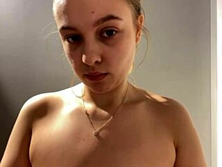 Crazy Teen Squirting from Intense Anal Fucking in Public Outdoor Spot