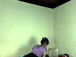 Nos Bastidores Dando o Cuzinho Pro Boy da Amiga