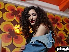 Beautiful Curly Teen Lina Jade Poses Naked!