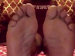 I can't stop staring at my step sister-in-law's feet, damn!