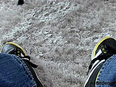 In a casual casting session on the sofa, the interview turns into a chaotic and overwhelming experience for everyone involved.