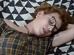 Pacar temen naik kontol gede gue keras sambil rekam momen intens