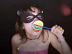 Bonneyuwu the cute young teen chupando chupetin at 11:46 looking beautiful 🍭