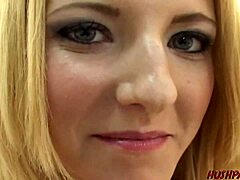 Lonely Milf Vivian Discovers New Job Opportunity Involving Sucking Dick for Cash