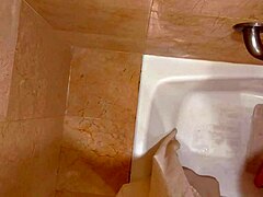 I Recorded Stepsister Masturbating In Bath! 