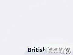 Gadis british panas 18+ telan beban mani tebal