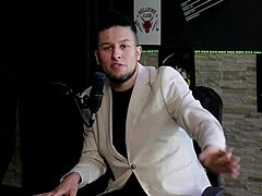 She explained the foreplay in massage seriously expanded her knowledge of the female body and squirting - cadu breathless on sheer red