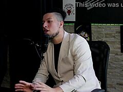 She explained the foreplay in massage seriously expanded her knowledge of the female body and squirting - cadu breathless on sheer red