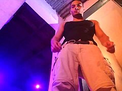 Hard Bodybuilder Masturbates Muscular Cock Up and Down!