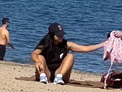 Damn that juicy cameltoe on this teasing asian beach candid 😏🏖️