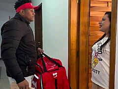 Hot Babe Fakes Lost Wallet For Delivery Stud's Bareback Anal Pounding In Her Tight Ass