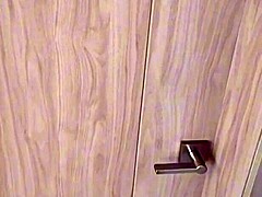 Hermana en la ducha me tienta follarla