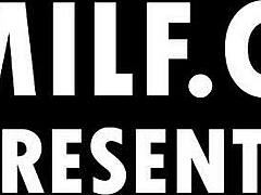 yo fitt milfs scarlett sage abigail mac ryan keely carter cruise share teen pussy in gym orgy