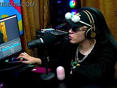 didy reis flashes her tattooed tits during dirty podcast interview 😈🍒