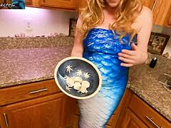 yo trick-or-treater, this lonely fat housewife's halloween creampie treat awaits!