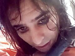 whoa, this retro blue film tutorial shows exactly how to suck him off till he explodes...