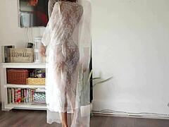 fit young pussy stretched wide after workout then squirted hard watching movie