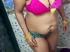 Indian bhabhi bathing in steamy bath