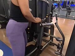 Fui Malhar Com Tesão E Sem Calcinha Aprontando Na Academia