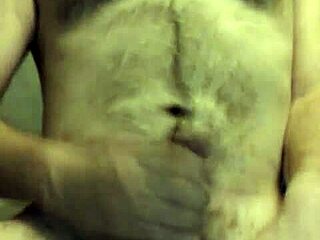 vid of hairy cum explosion moment