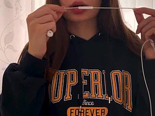 Onni Provides Detailed ASMR Licking And Jerk Off Instructions