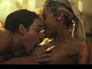 Lesbian Fucks Step Sis to Squirting Frenzy