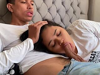 Sapık Üvey Baba, O Dev Siki Ağzıma Sok Ta Boşalana Kadar!