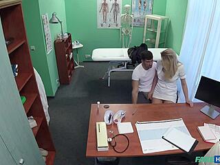 I seduced my patient with long legs in hospital